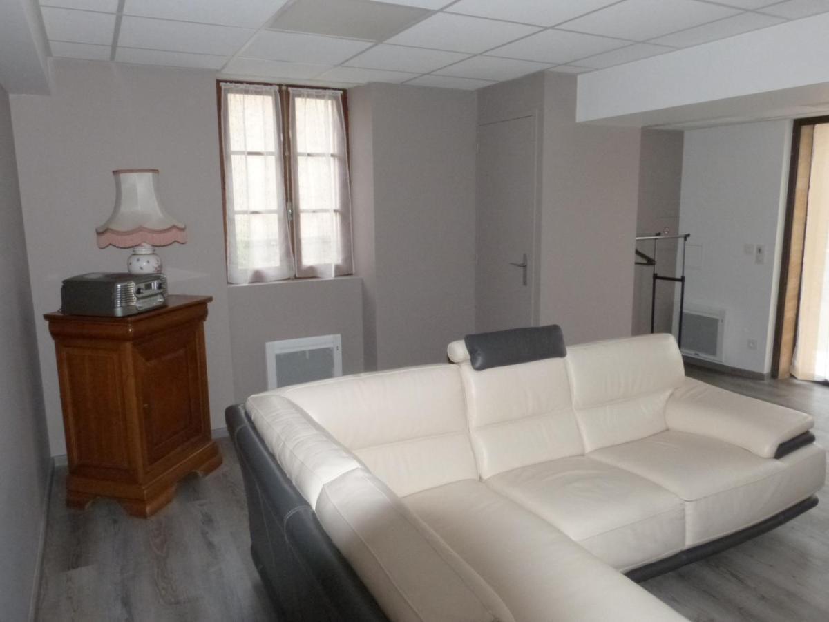 Вилла Logement Spacieux Rez-De-Chaussee, Jardin, Stationnement Devant, A 5 Minutes A Pied Du Centre De Sarlat Экстерьер фото